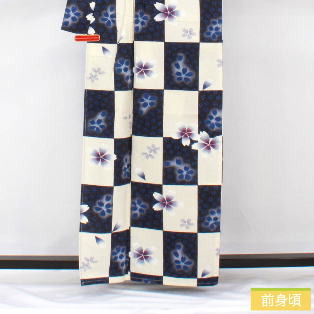 Cotton Yukata, Length 162cm, Sleeve Length 69cm, Rank B, Single-Layer, Gradient, Off-White/Dark Navy, Checkered Pattern, Cherry Blossom Design, Product Number: 1118005994499