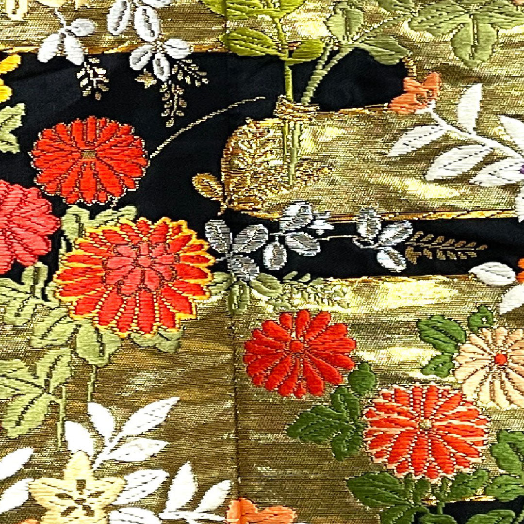 Irodourikake (colored kimono) Length 191cm Karaori (Japanese-style weave) Floral pattern Pure silk S rank Awase Black 1110000162910