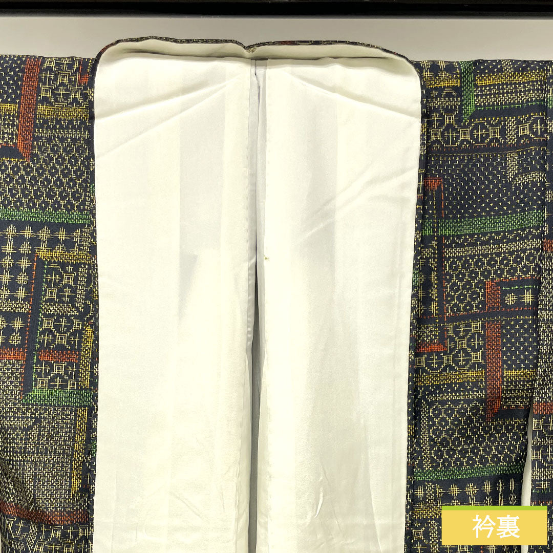 紬 正絹 身丈161.5cm 裄丈62cm 幾何学模様 Sランク 袷 黒系 1116003552410
