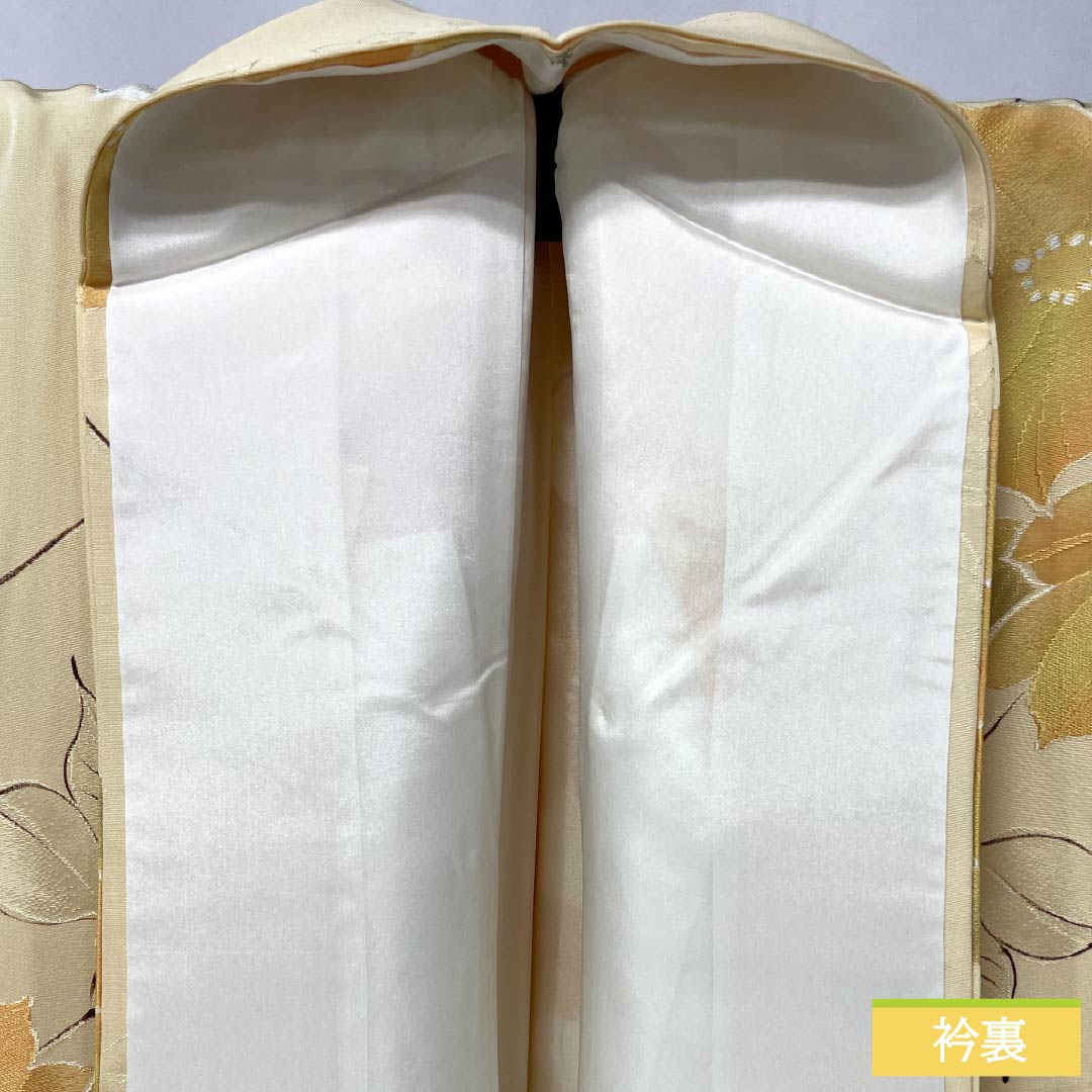 小紋 正絹 身丈160.5cm 裄丈64.5cm 袷 麴色（こうじいろ） 地紋起こし 洋花 Aランク クリーム系 1115006153415