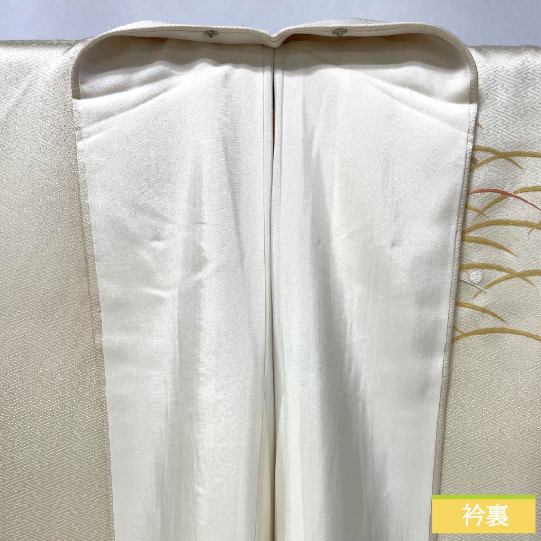 Visiting Kimono, Pure Silk, B-Rank, Lined, Length 154.5cm, Sleeve Length 64cm, Off-White (Kinari-Iro), Designed by Living National Treasure Yoshishige Fukuda, Single Crest, Ueda Family Paulownia Wood Embroidery, Cream, Product Number: 1112006824215