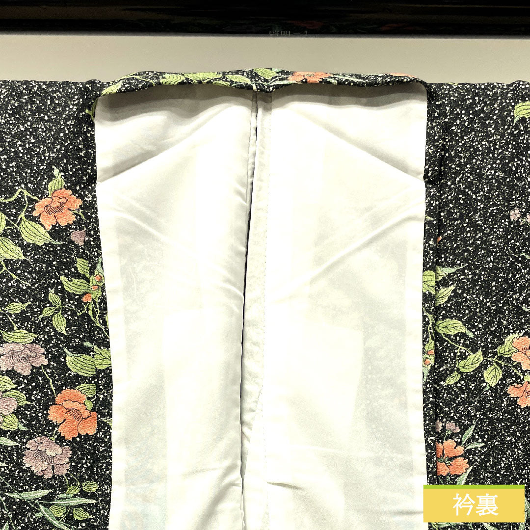 小紋 ポリエステル 身丈166cm 裄丈67cm 袷 洗える着物 草花模様 タタキ染 しつけ糸付き Sランク 黒系 1115003982510