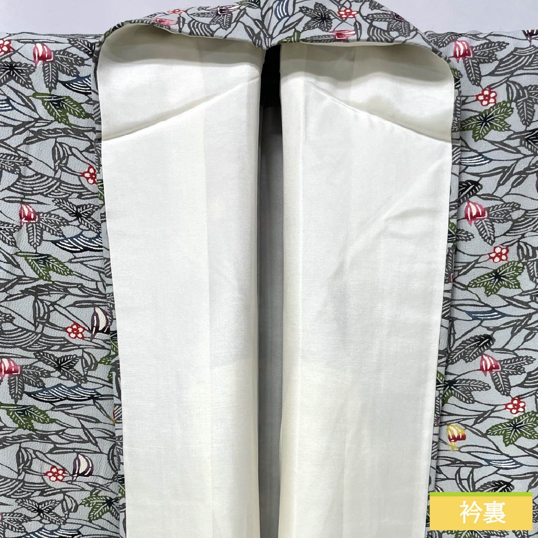 小紋 正絹 身丈156cm 裄丈63cm 袷 魚肚白色（ぎょとはくいろ） 琉球紅型 草花模様 Sランク グレー系 1115006132322