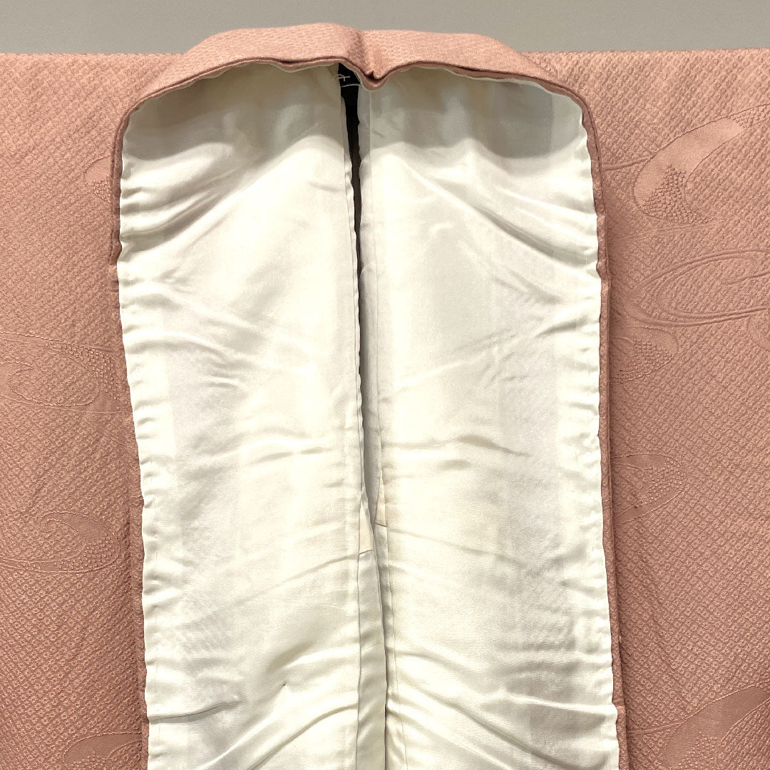 色無地 正絹 水柿色 抽象模様 下り藤  身丈152.5cm 裄丈64cm 袷  Aランク ピンク系 1114000853213