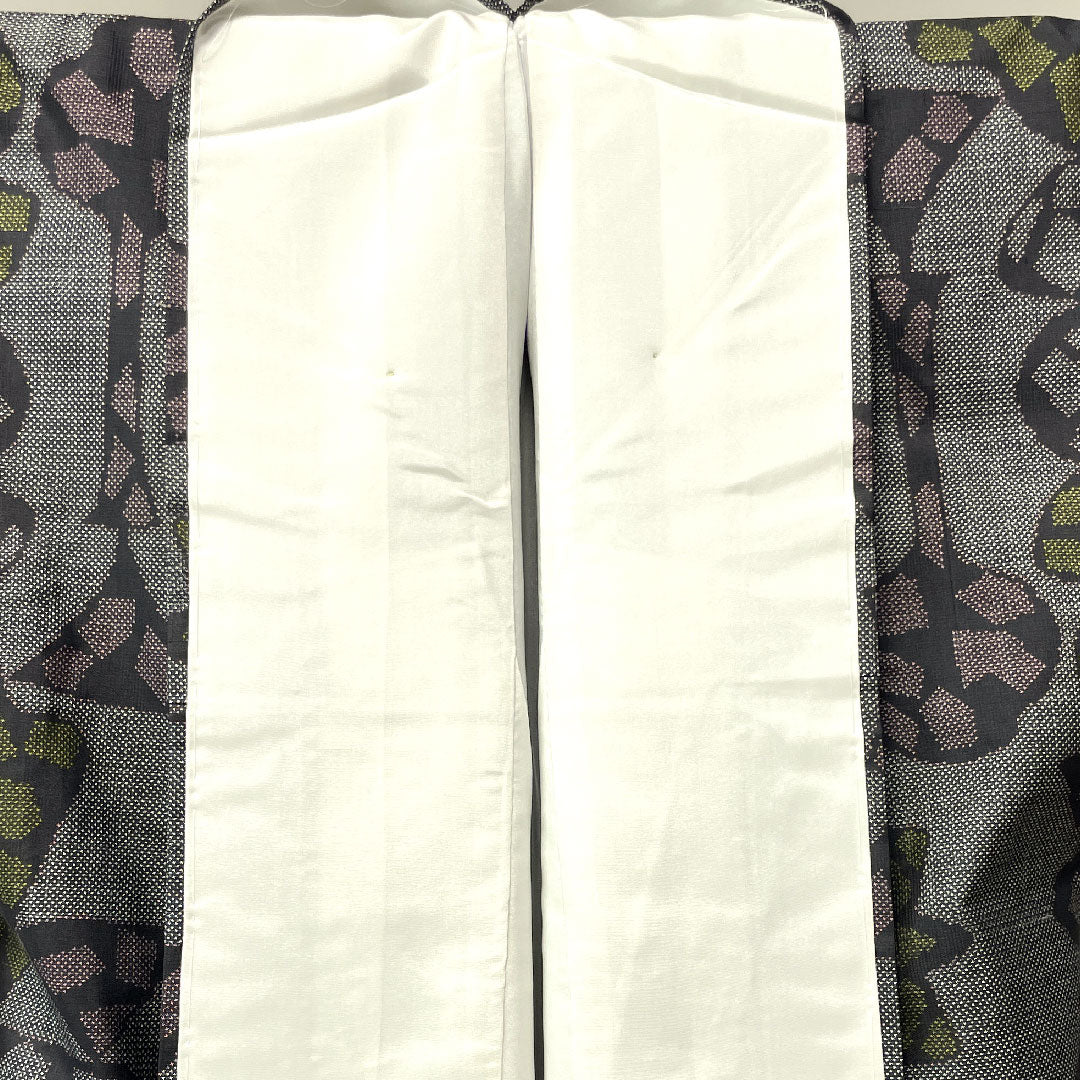 大島紬 身丈159cm 裄丈67cm しつけ糸付き 経緯絣 抽象模様 正絹 Sランク 袷 黒系 1116002522310