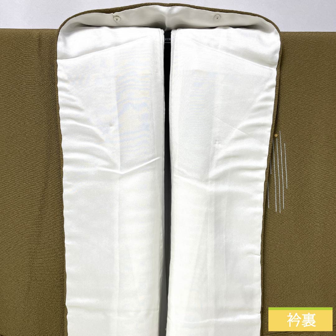 Homongi (visiting kimono) made of pure silk, rank B, lined, length 158.5cm, sleeve length 66cm, mulberry dyed, with one crest, three pine trees, and a noshi (gift wrapping) design, plum and chrysanthemum motifs, brown, product number 1112007324314