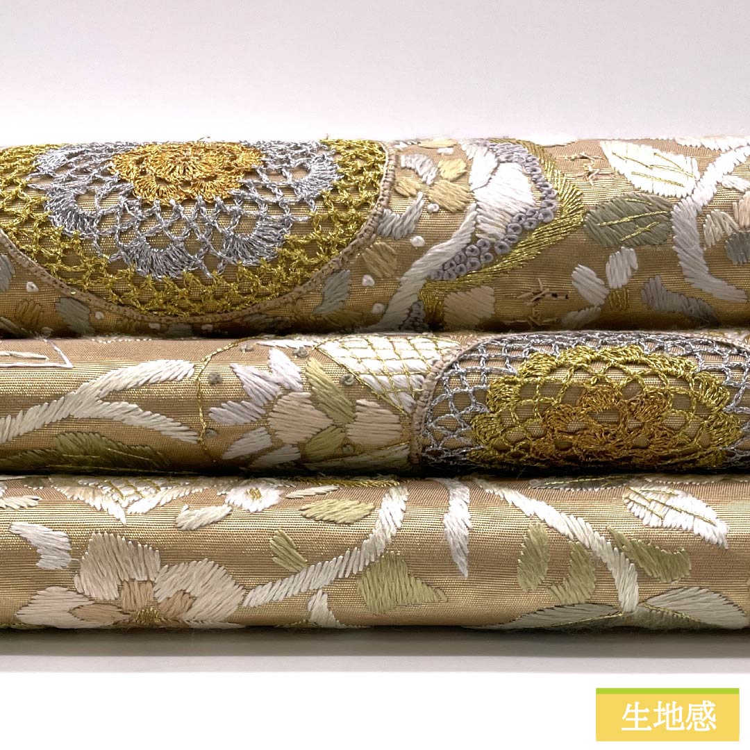Pure silk walnut-colored obi featuring Chinese flowers and Suwatou embroidery. Length: 444cm. S rank. Six-pass obi. Formal. Beige. Product code: 1123014142325