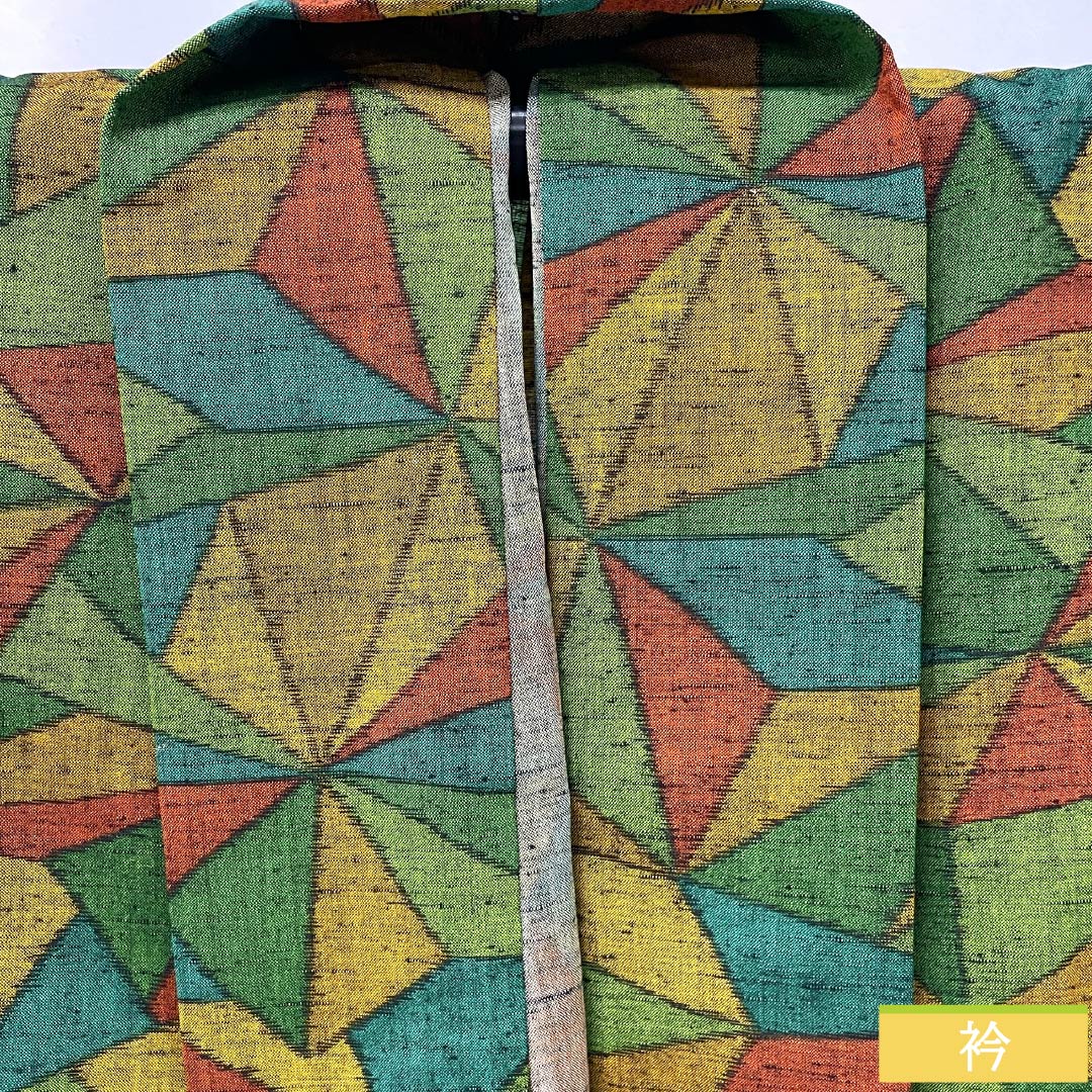 Travel kimono (single layer) wool S-rank, length 93.5cm, sleeve length 68cm, willow green (ryuryokuiro) color, geometric pattern, with basting thread, green-based, product number 1117001222919