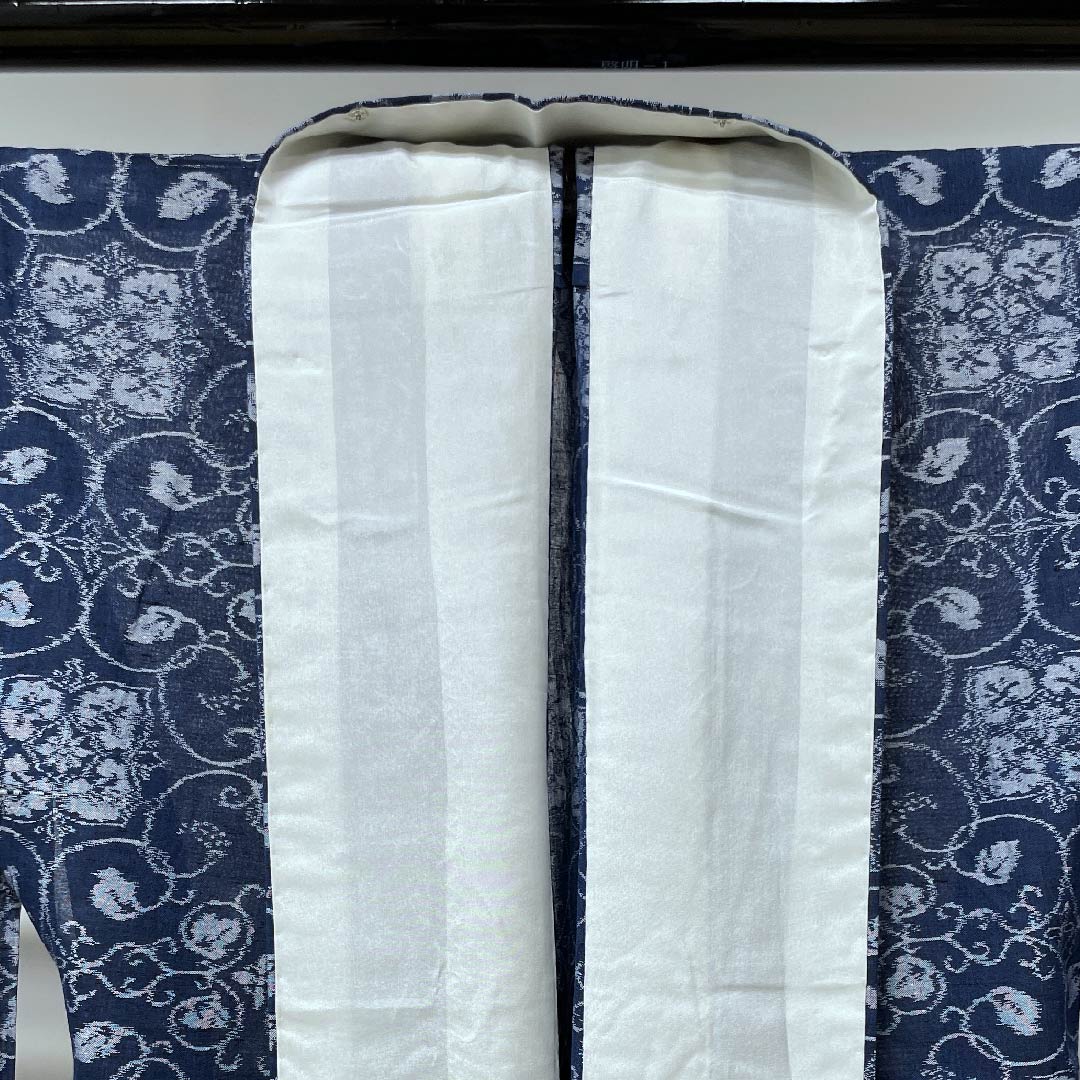 夏物 正絹 紬 身丈158.5cm 裄丈65cm 鉄葡萄色（てつぶどういろ） 宝相華唐草 紗 Sランク 紺系 1132000362318