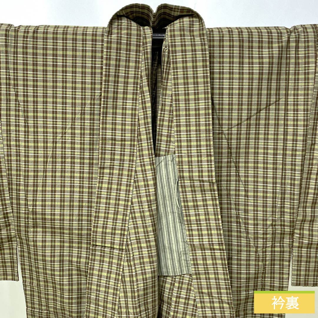 男物 木綿 Sランク 身丈148.5cm 裄丈68cm  利休生壁色（りきゅうなまかべいろ） 憲法茶色（けんぽうちゃいろ） チェック柄 内ポケット付き 単衣 緑系 1119001092419