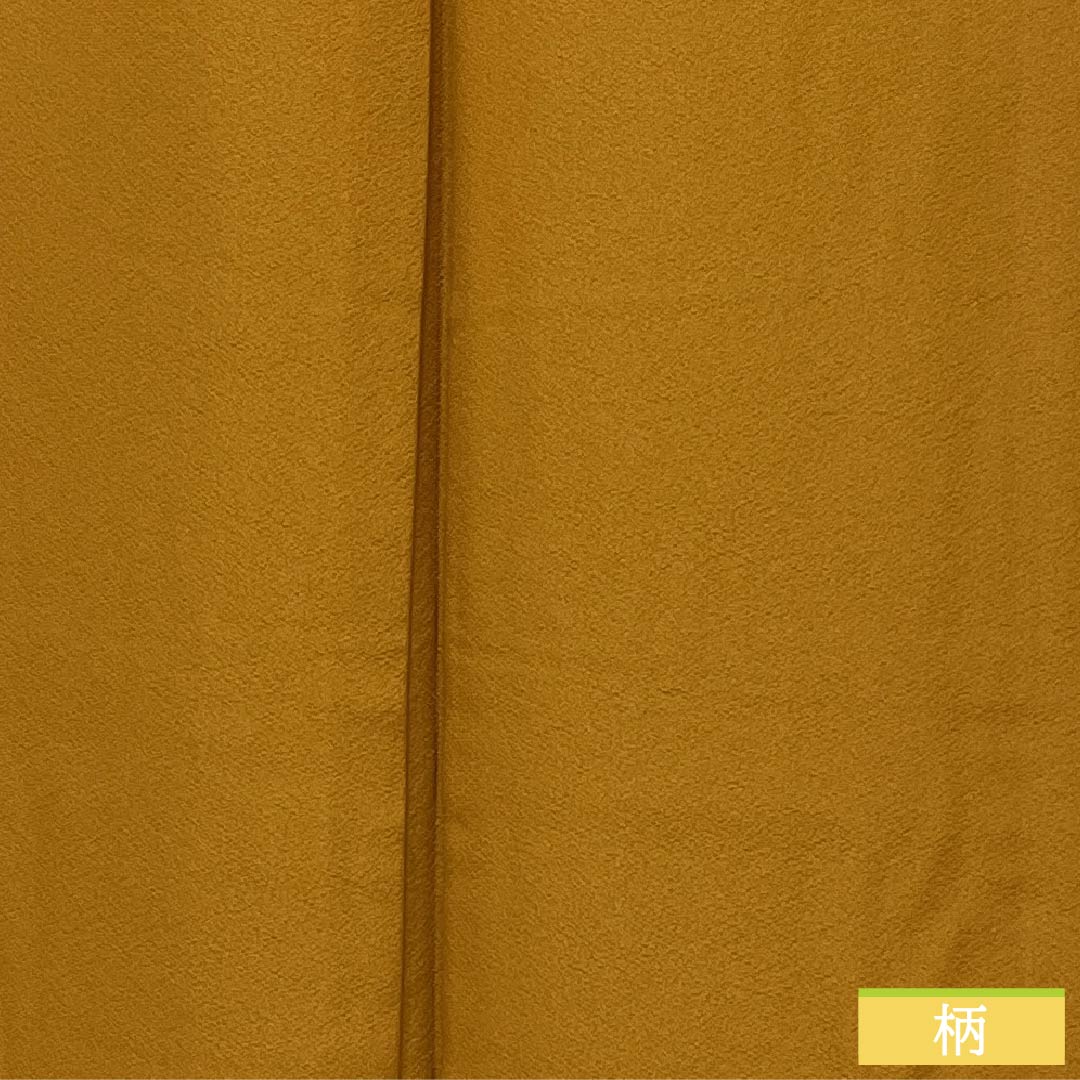 Solid-colored silk kimono, S-rank, length 163cm, sleeve length 66cm, gold yellow (Chinhuang-iro) color, one crest, five-three paulownia pattern with a circle, plain kimono, lined, orange, product number 1114002522426