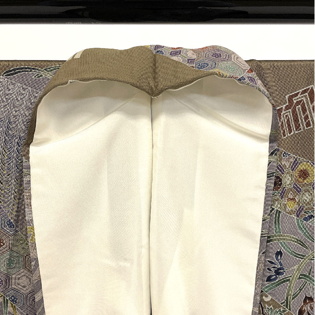 Homongi (formal kimono) Length 165.5cm Sleeve length 66cm Kyoto Bingata Genjiko Flower pattern Pure silk A rank Gray 1112001453522