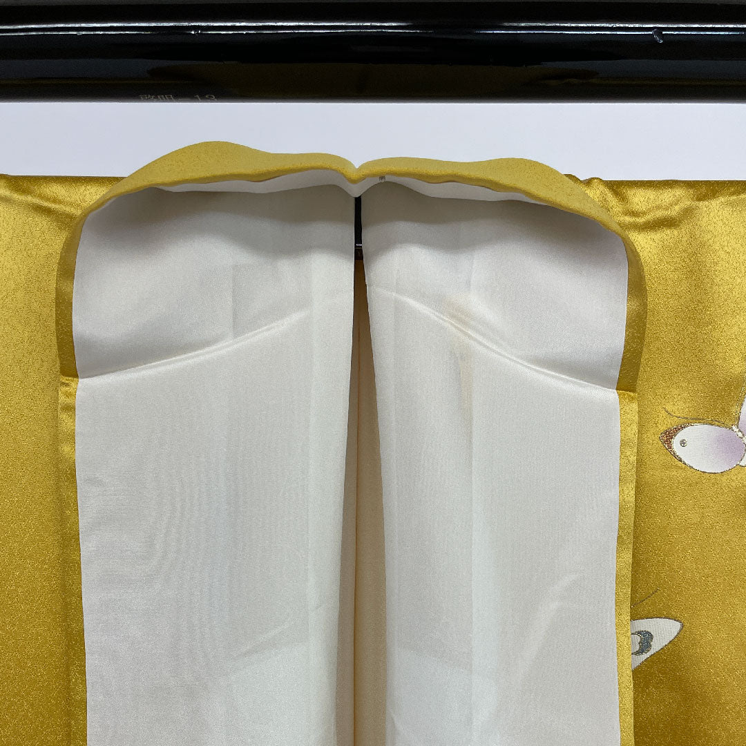 振袖 身丈159cm 裄丈67cm 袷  蝶 花柄 正絹 Aランク 黄系 1113000383323