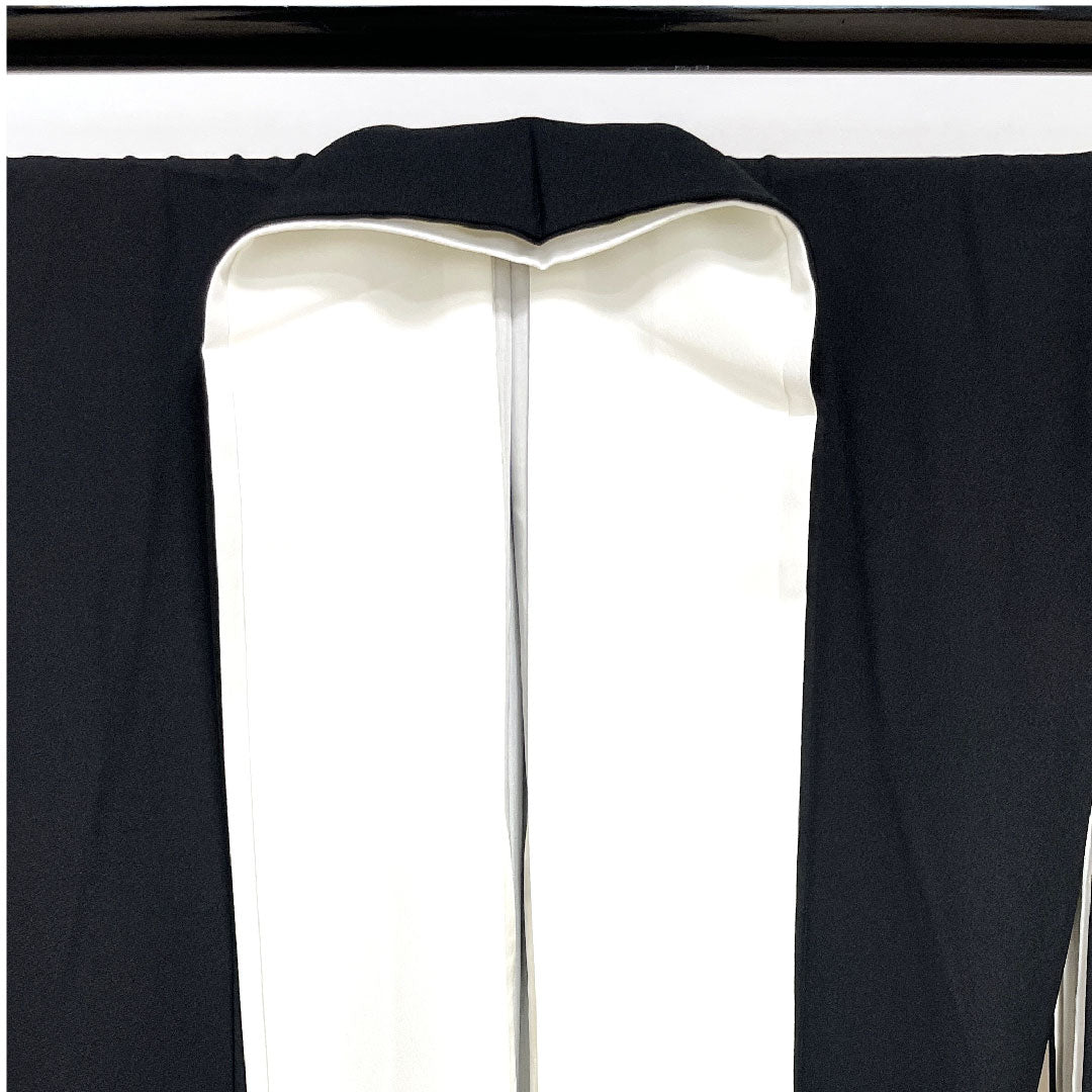 Black formal kimono, length 159.5cm, sleeve length 64.5cm, lined, by artist, Senju Ohashi, bellflower, pure silk, A rank, five crests, black, 1111000543310