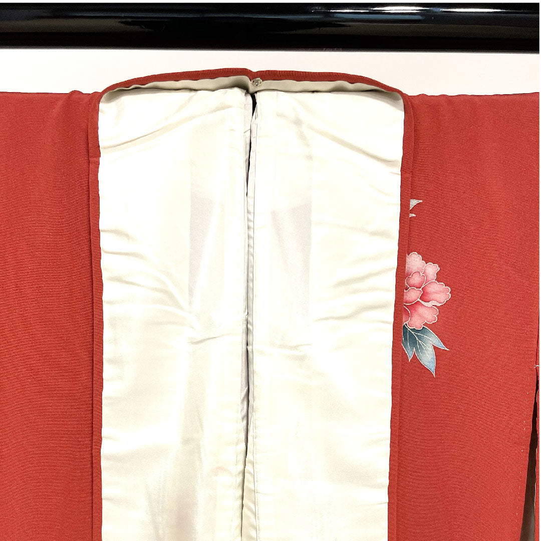 Homongi (formal kimono) Length 158.5cm Sleeve length 65cm Sapphire color Peacock Floral pattern Pure silk A rank Red 1112001663312