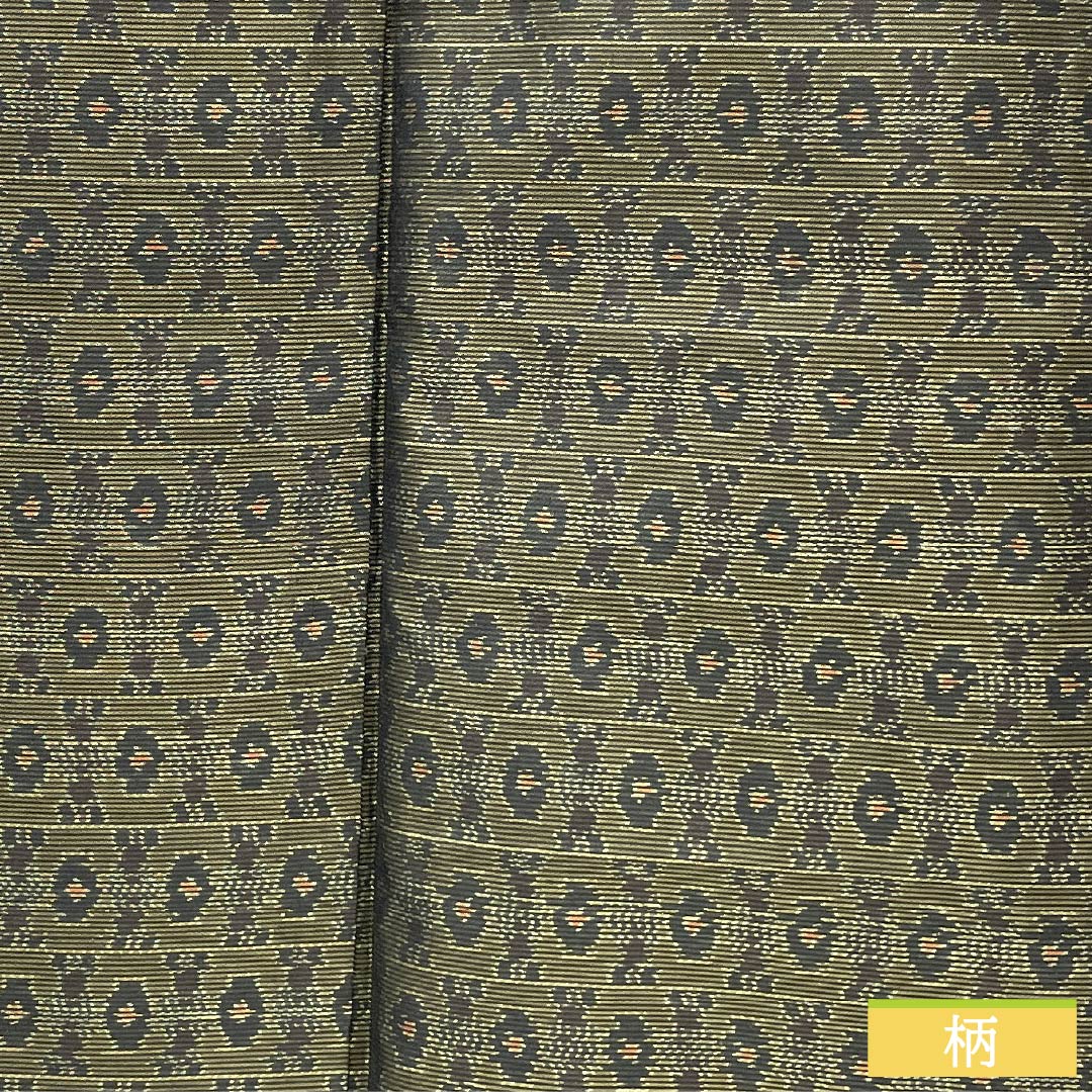 紬 正絹 身丈157.5cm 裄丈64.5cm 橄欖色（かんらんしょく） 抽象模様 Aランク 袷 緑系 1116003873319