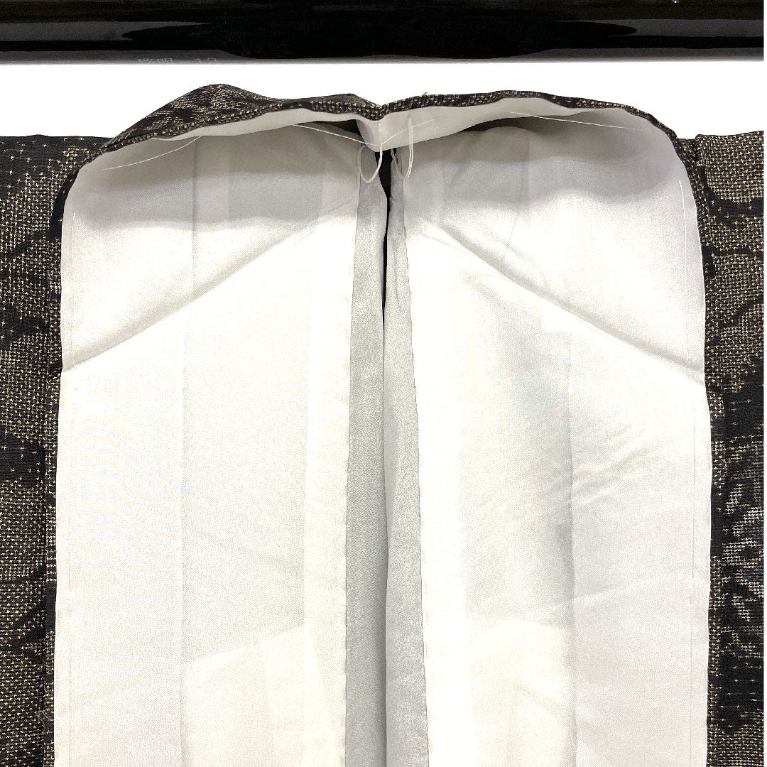 Oshima Tsumugi, Length 159cm, Sleeve length 66cm, Warp and weft kasuri, 9 marks, Clouds and flowers, Pure silk, S rank, Lined, Black, 1116001322310