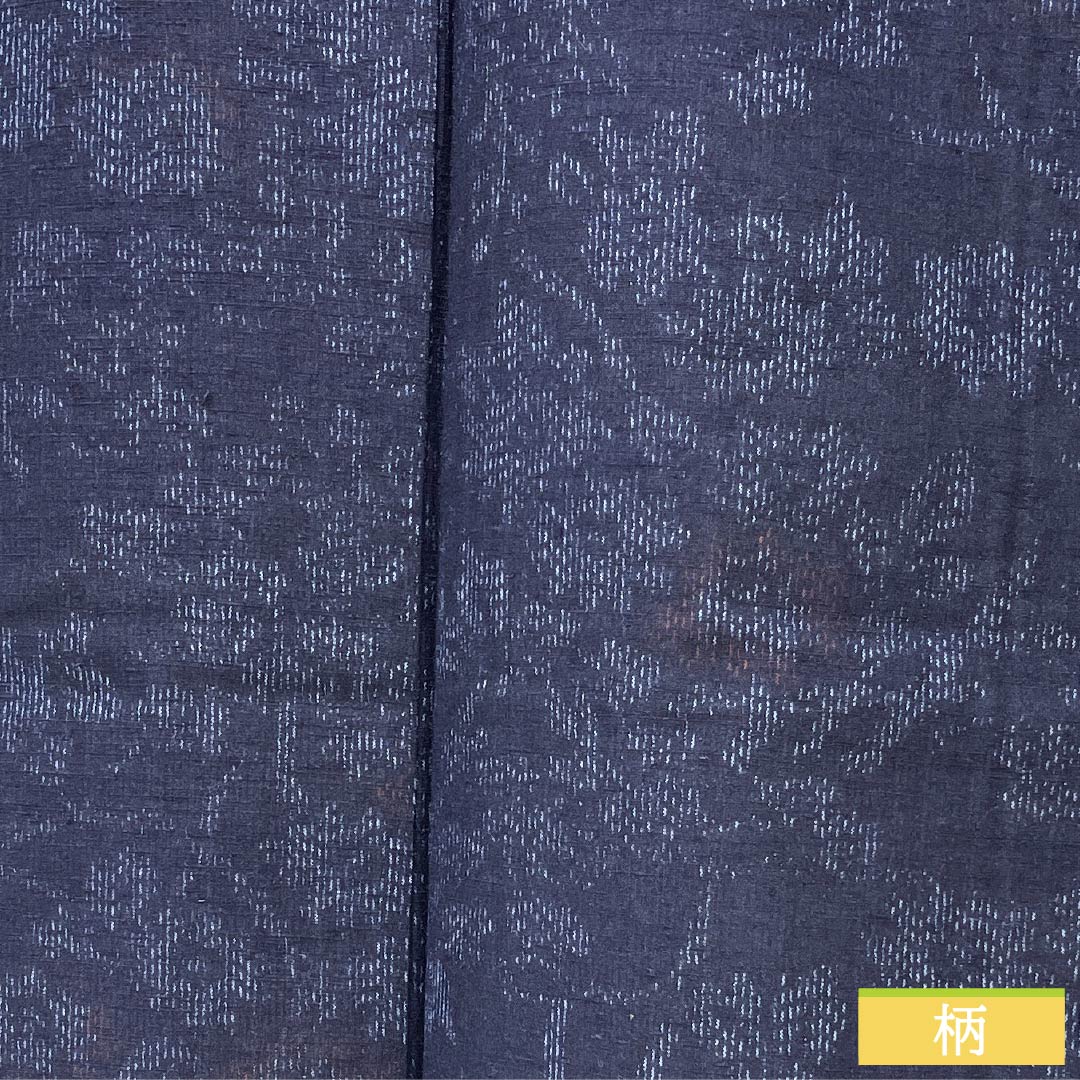 Pure silk tsumugi (pongee) with a floral pattern, length 149.5cm, sleeve length 62cm, brown (kachiiro) color, Yuki tsumugi, S rank, single layer, navy blue, product number 1116003772118