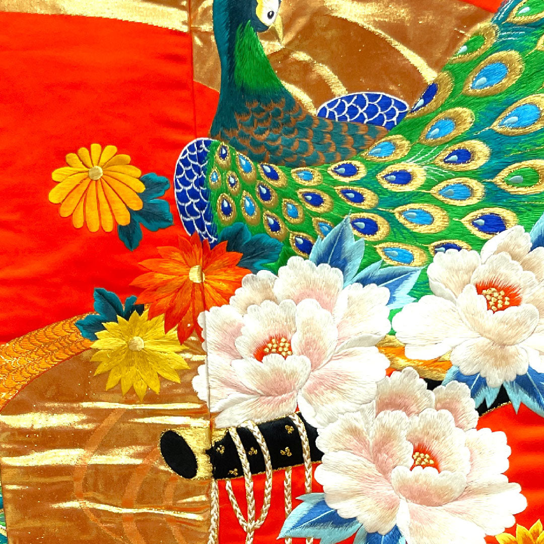色打掛 身丈194cm  銀朱色 刺繡 孔雀 花車 正絹 Sランク 袷 朱系 1110000252916