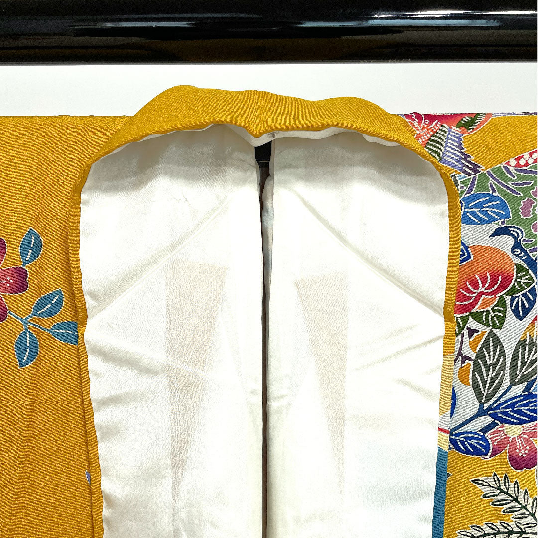 振袖 身丈157cm 裄丈65cm 袷  作家物 京紅型 櫨染色  正絹 Sランク 黄系 1113000032323