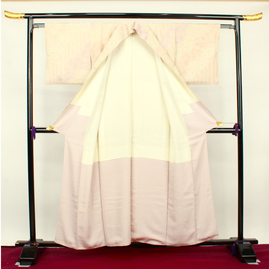 Komon, Length 157cm, Sleeve length 61.5cm, Lined, Light cherry blossom color, Abstract pattern, Pure silk, S rank, Pink 1115002952313