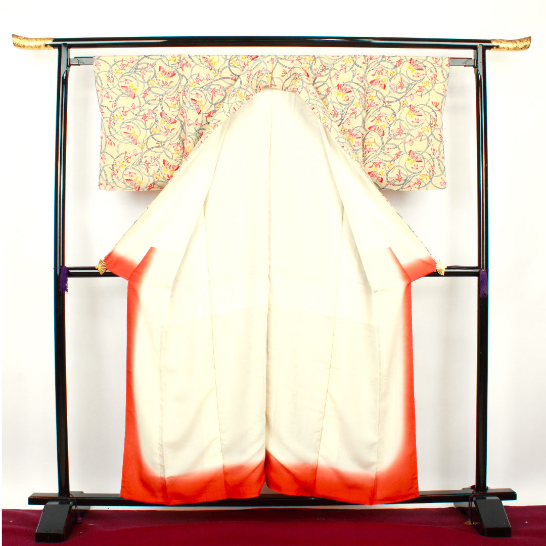 小紋 身丈156.5cm 裄丈61.5cm 袷 枯野色 京紅型 蝶  正絹 Sランク クリーム系 1115002472315