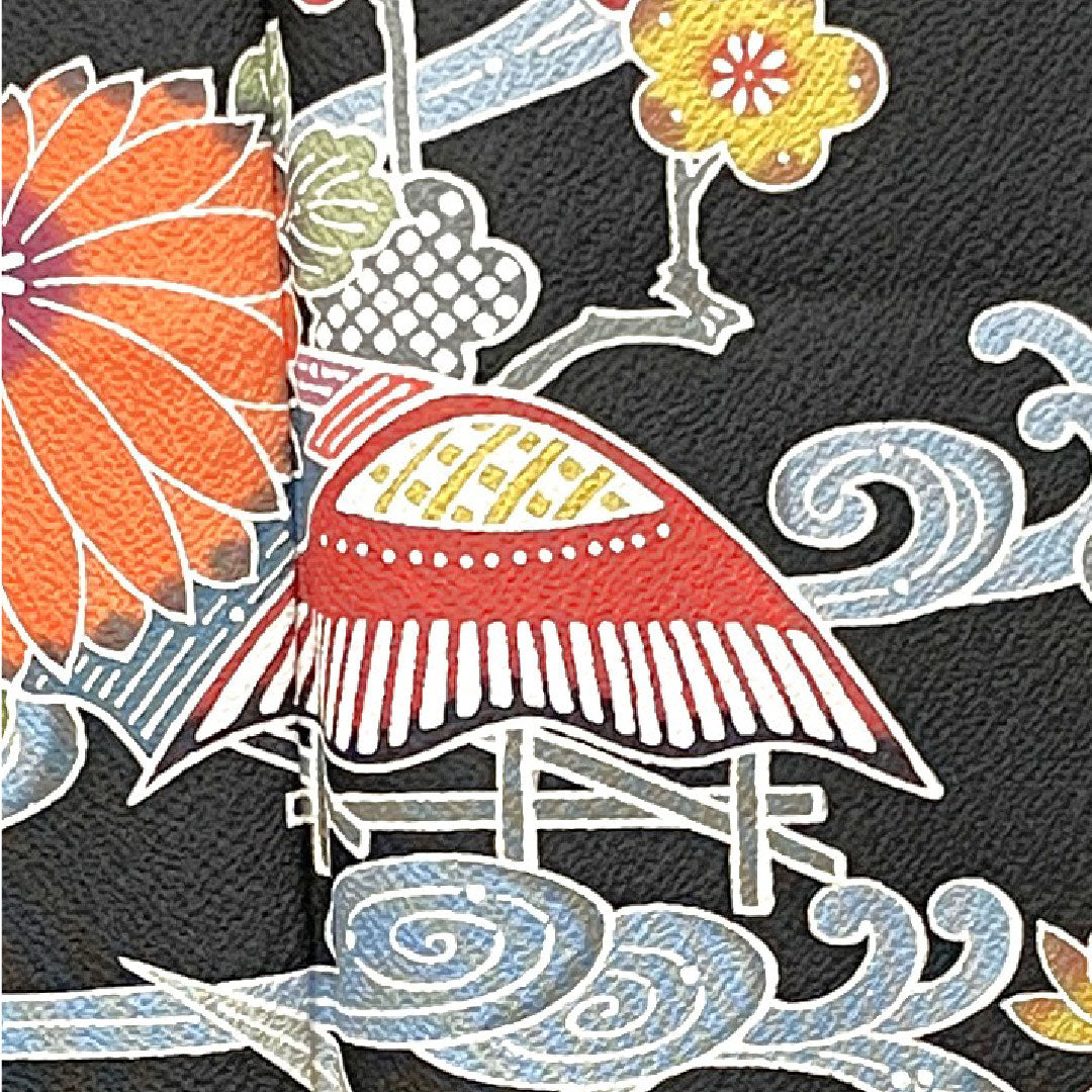 Long-sleeved kimono, length 158cm, sleeve length 66cm, lined, scarlet, Kyoto Bingata, pine, bamboo, plum, chrysanthemum, bird, auspicious motif, pure silk, S rank, red, 1113001602312