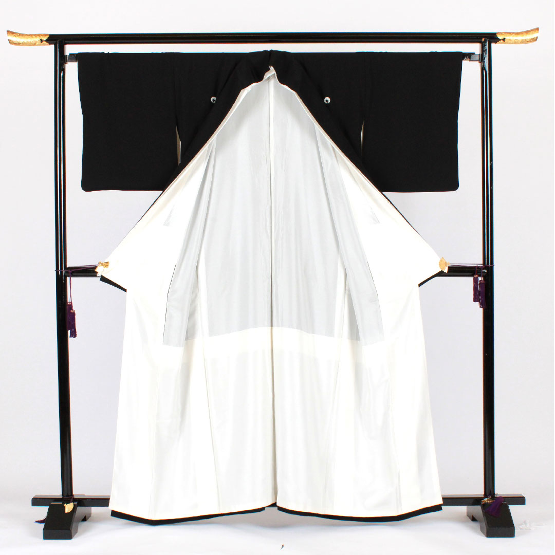 Black formal kimono, length 161.5cm, sleeve length 66cm, lined, artist's work, landscape pattern, hanging wisteria, pure silk, A rank, five crests, black, 1111000353410