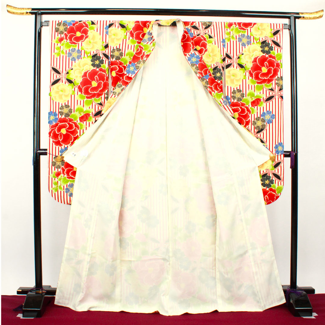 Long-sleeved kimono, length 171.5cm, sleeve length 68cm, lined, milky white, washable kimono, camellia, poly, S rank, cream color, 1113001342615