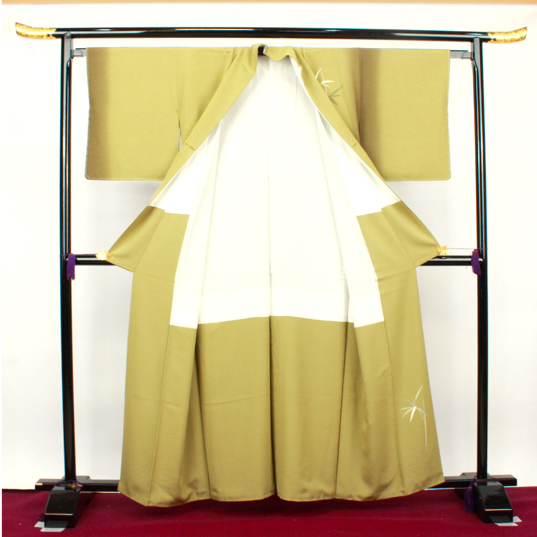 Homongi, lined, length 160.5cm, sleeve length 64cm, unused, with basting thread, dried grass color, Kyoto Yuzen, bamboo grass, pure silk, S rank, green, 1112002272419