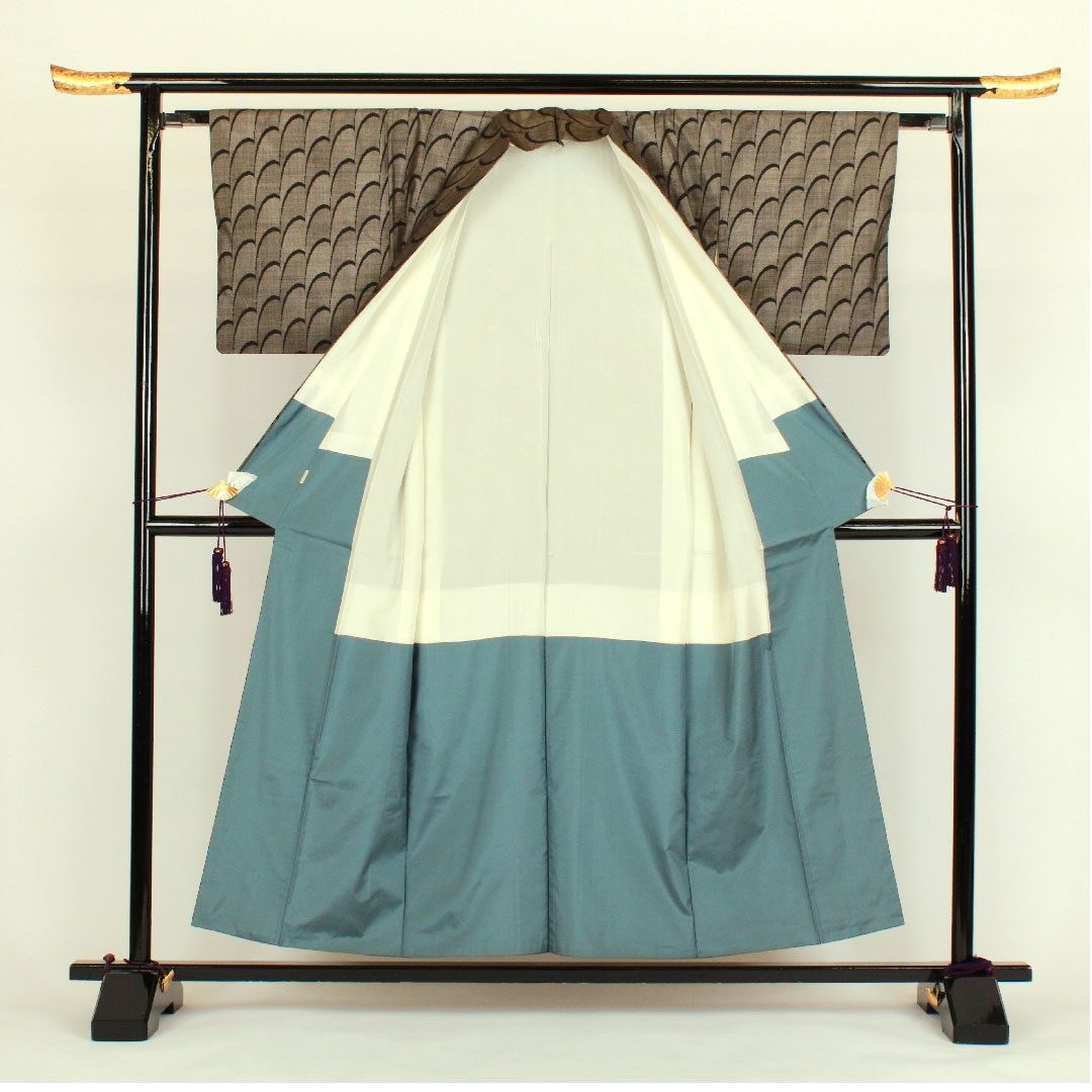 Oshima Tsumugi, Length 156cm, Sleeve length 63cm, 9 marks, Abstract pattern, Pure silk, A rank, Lined, Black, 1116000613310