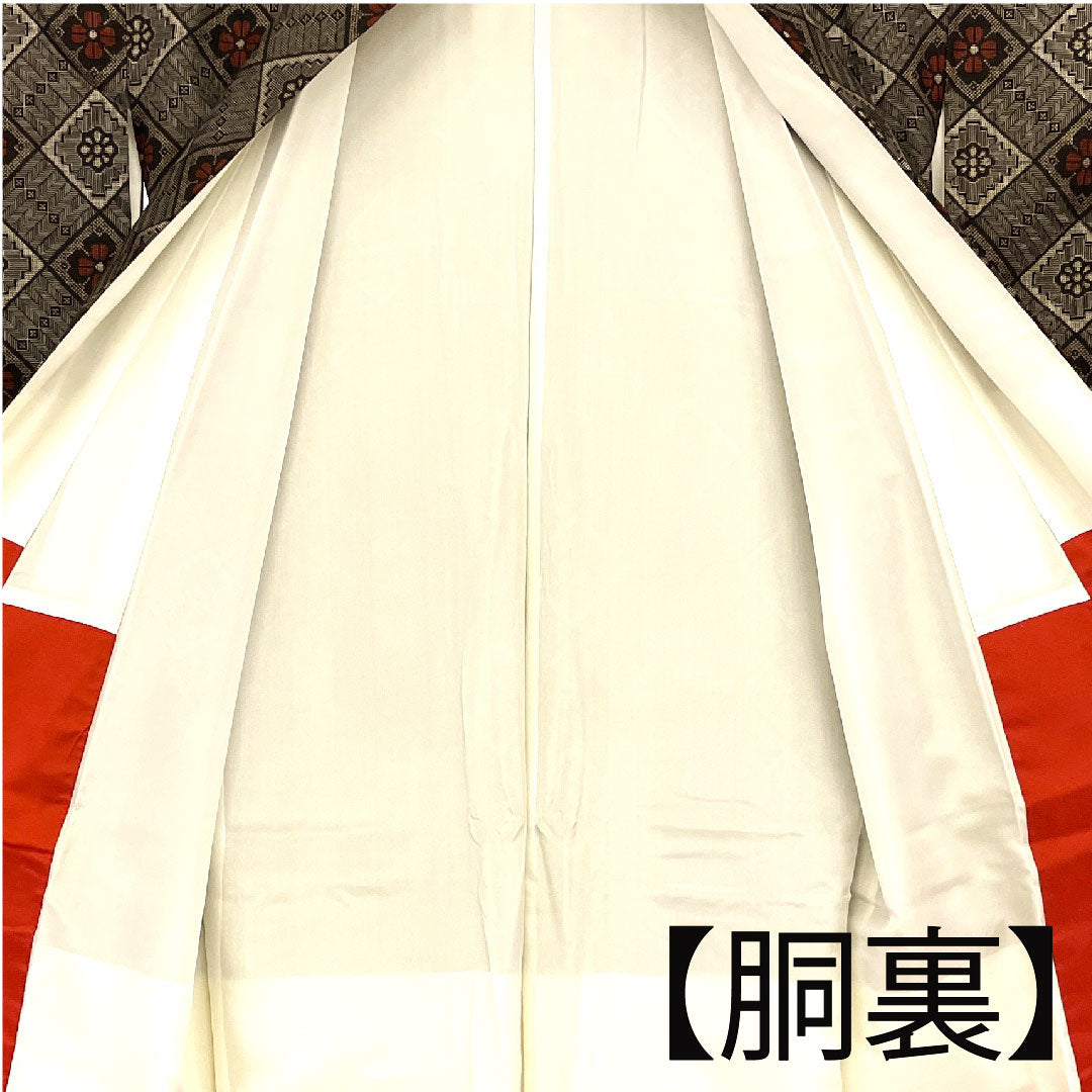 Oshima Tsumugi, Length 159cm, Sleeve length 64cm, Diagonal lattice with diamond pattern, Pure silk, S rank, Lined, Brown, 1116000862314