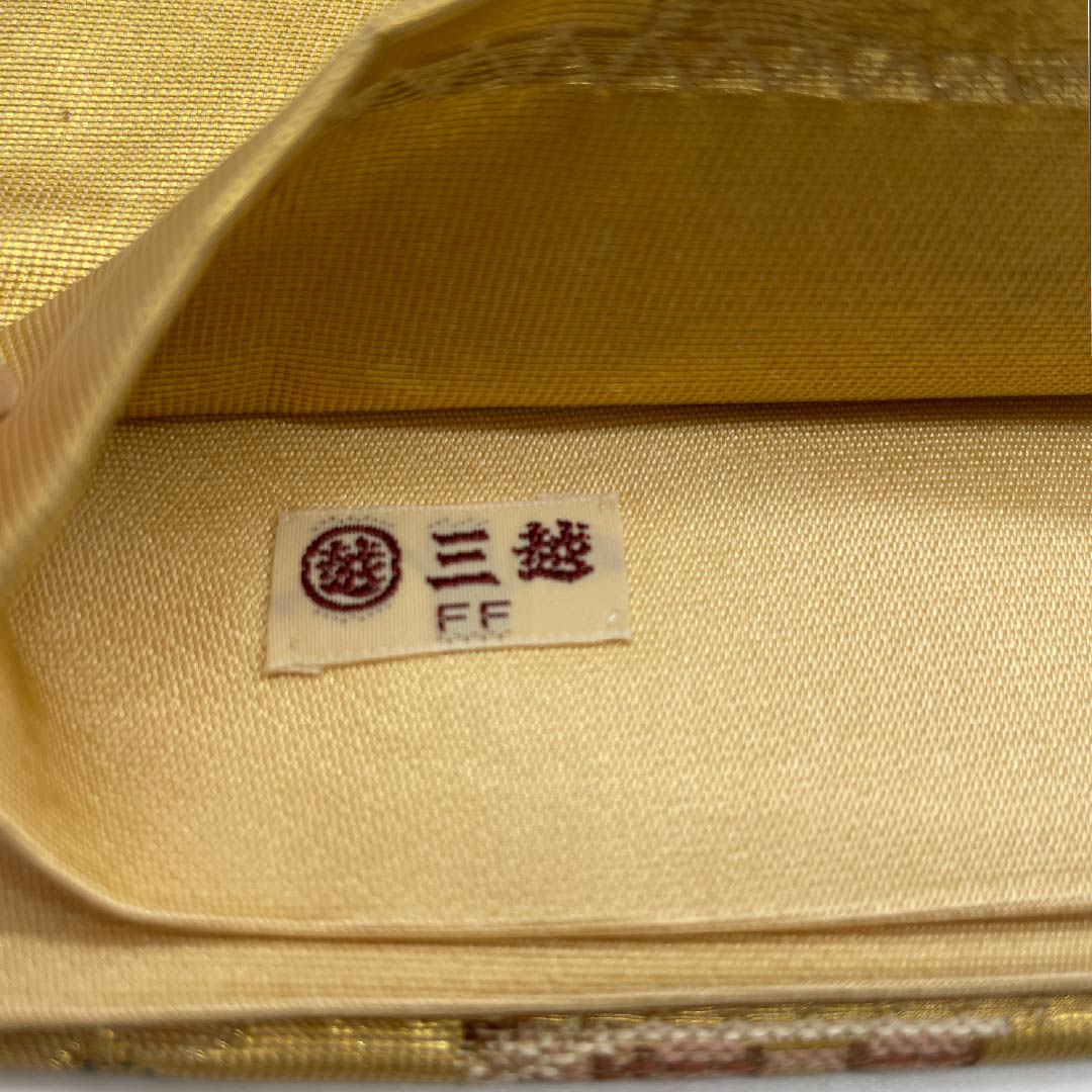 Formal, gold-leaf obi for formal wear, made of pure silk. Features a Kyoto festival scene and cloud-patterned motifs. Length: 438cm. S-rank. Full-length. Product code: 1123014542321.