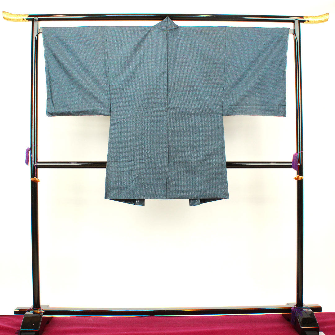 Men's Length 142.5cm Sleeve length 66.5cm Oshima Tsumugi ensemble Warp and weft ikat Pure silk S rank Awase Navy blue 1119000482418
