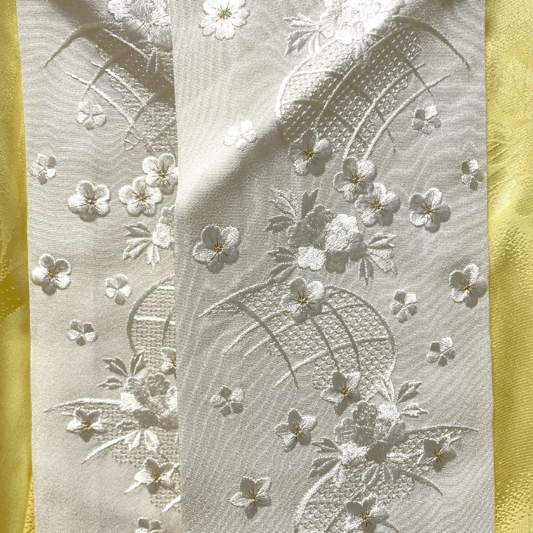 Long undergarment, pure silk, length 122cm, sleeve length 63.5cm, lined, for long-sleeved kimono, with embroidered collar, floral pattern, S rank, yellow, 1129000362123