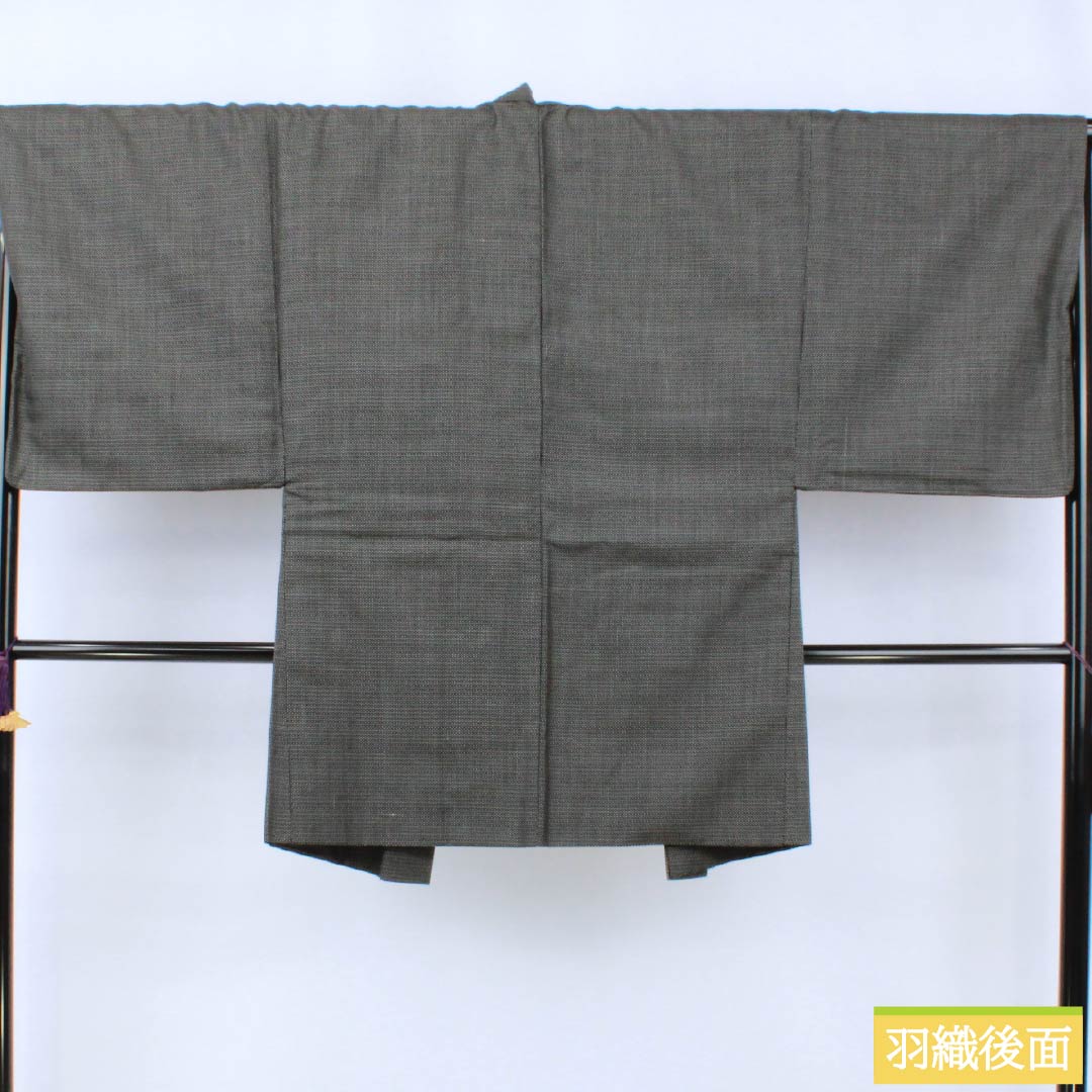 男物 正絹 Bランク 身丈139cm 裄丈68.5cm 小絣 亀甲 アンサンブル 袷 黒系 1119001424310