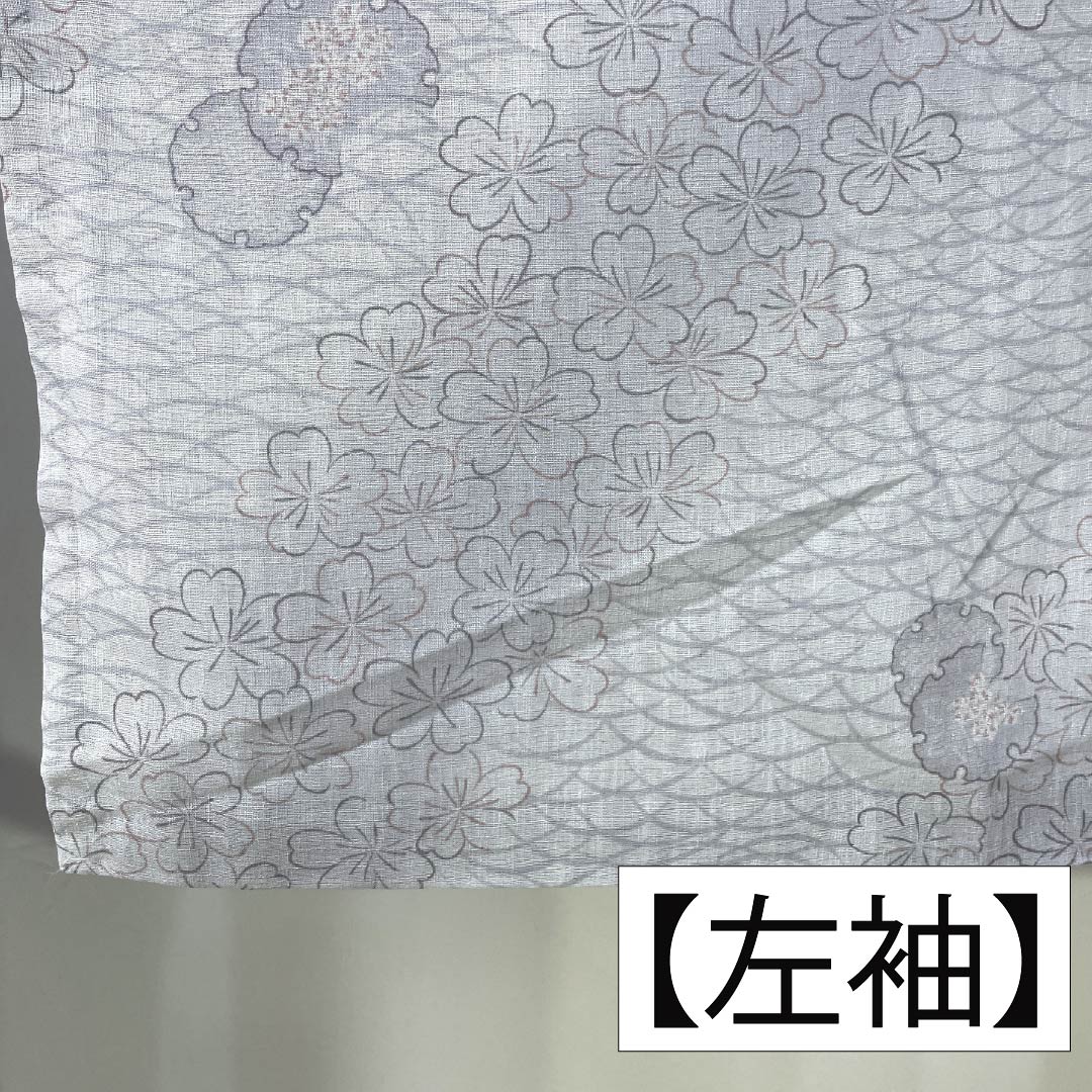 Summer Polyester Komon Kimono, Length 167.5cm, Sleeve Length 67.5cm, Snow-Colored (Sesshoku) Snow Rings, Small Flowers, Gauze, A-Rank, Gray, Item Number 1132002403522