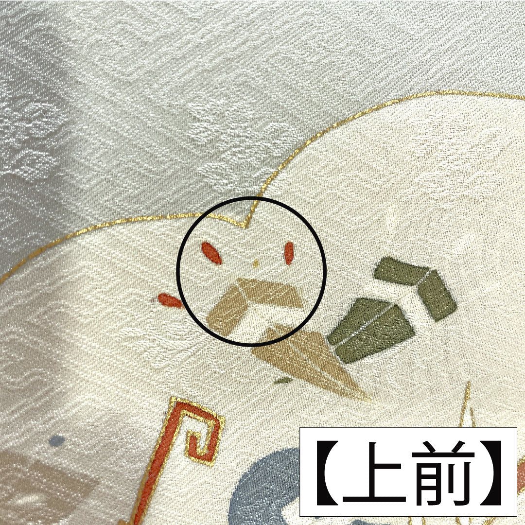 Colored Tomesode, pure silk, length 165.5cm, sleeve length 68cm, lined, Unohanairo (color of Unohana), Kyoto Yuzen, treasure design, pine, bamboo, plum, tachibana, three crests, sword and flower diamond, A rank, gray, 1111001593522
