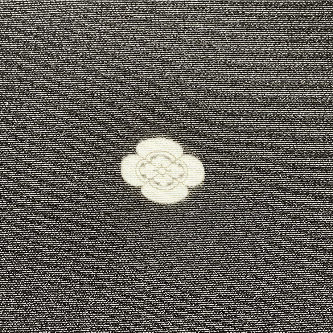 Black formal kimono, pure silk, length 165cm, sleeve length 66cm, lined, Kyo-Kaga, auspicious motif, five crests, quince, S rank, five crests, black, 1111001242510