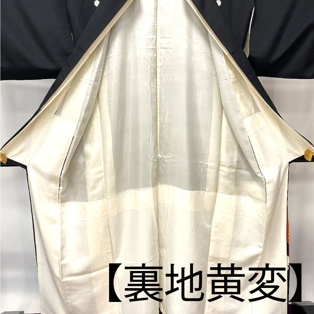 Black Tomesode, Length 153cm, Sleeve Length 61.5cm, Lined, Kyoto Yuzen, Pine, Chrysanthemum, Circle with Sword and Butterfly, Pure Silk, A Rank, Five Crests, Black, 1111001003210