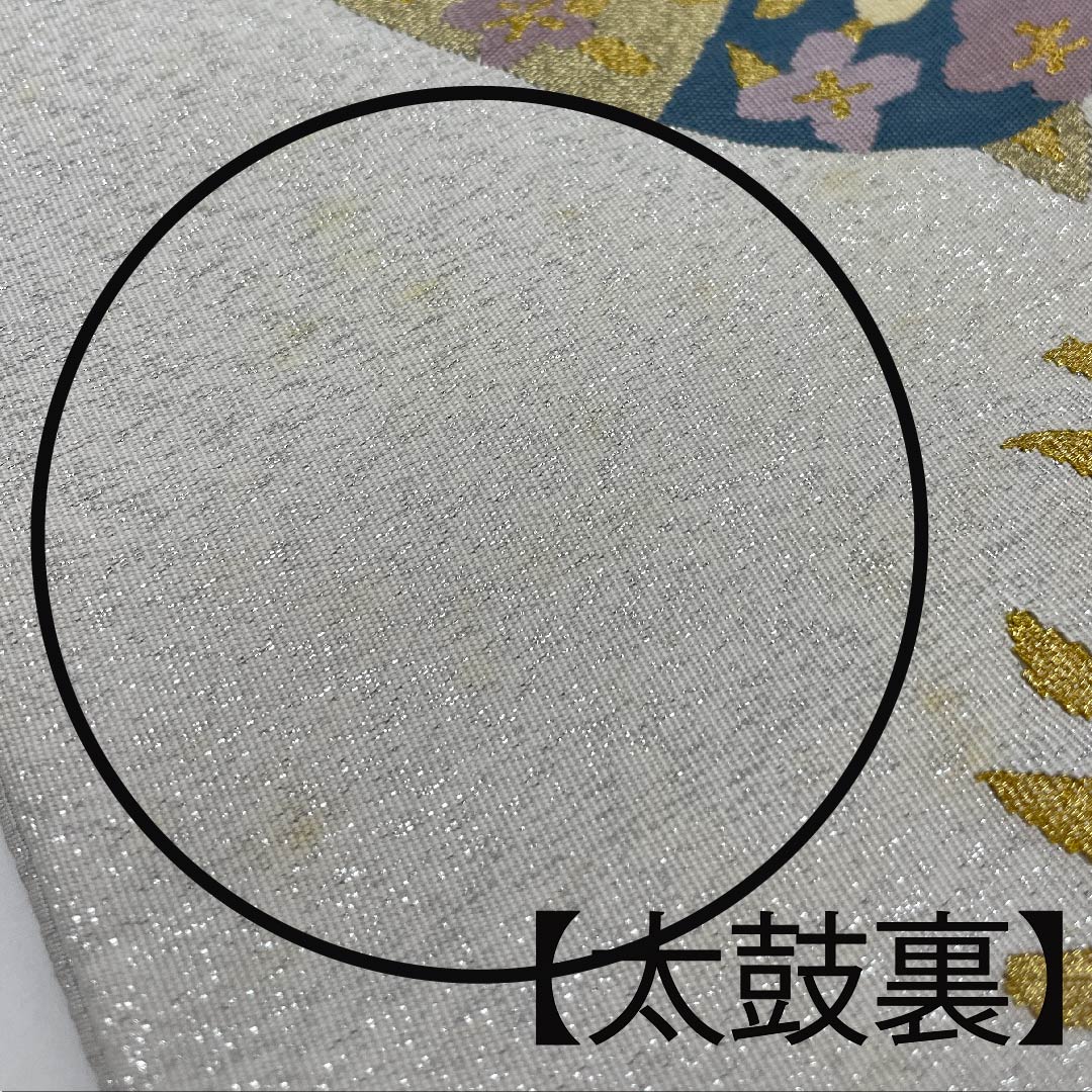 袋帯 銀白色色（ぎんはくしょくいろ） 小花 帯丈446cm 正絹 Bランク 六通 セミフォーマル 銀系 1123007174322