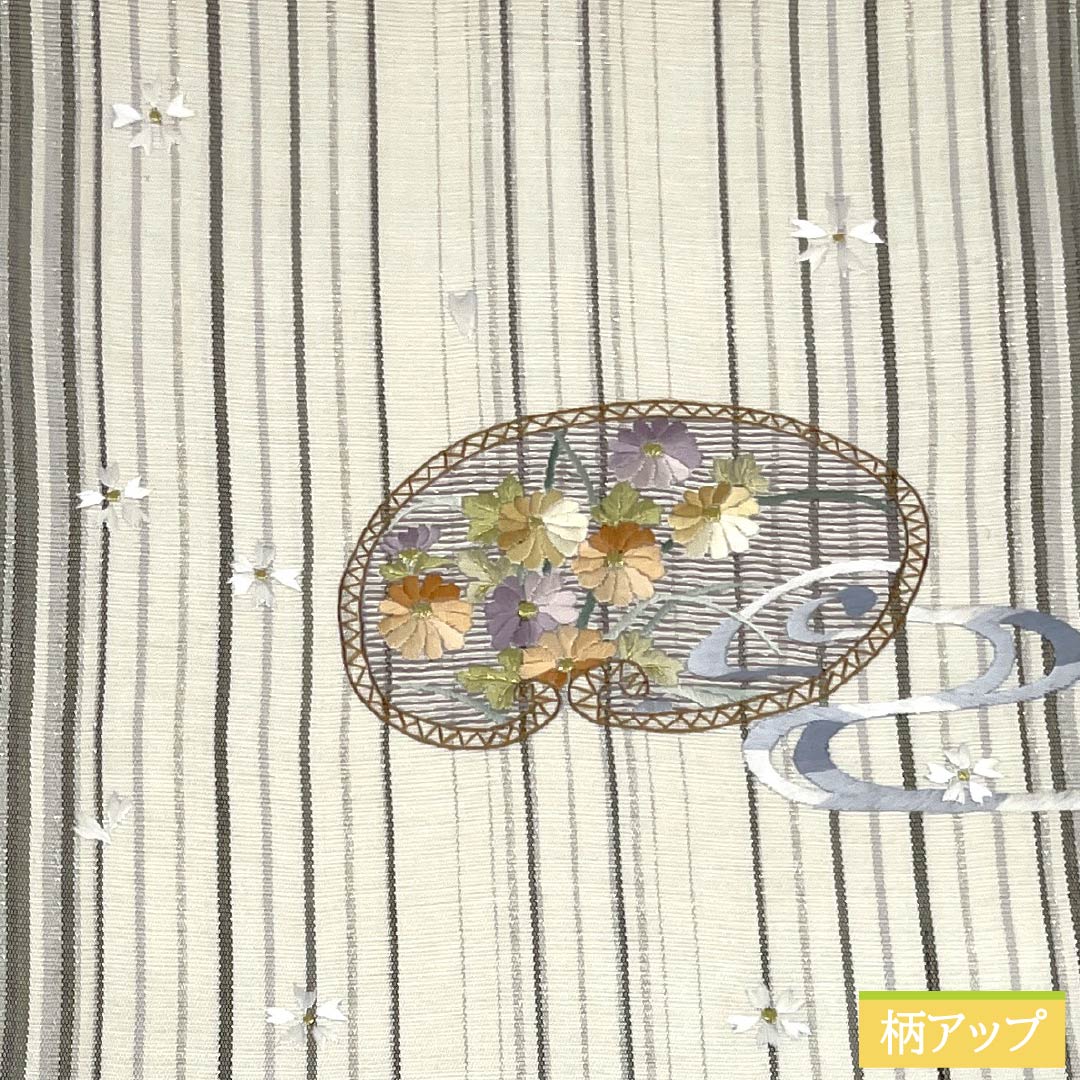 名古屋帯 正絹 Aランク 松葉仕立て 乳白色（にゅうはくしょく） 蘇州刺繡 花柄 古典柄 帯丈376cm ポイント柄 セミフォーマル 白系 1124011673311