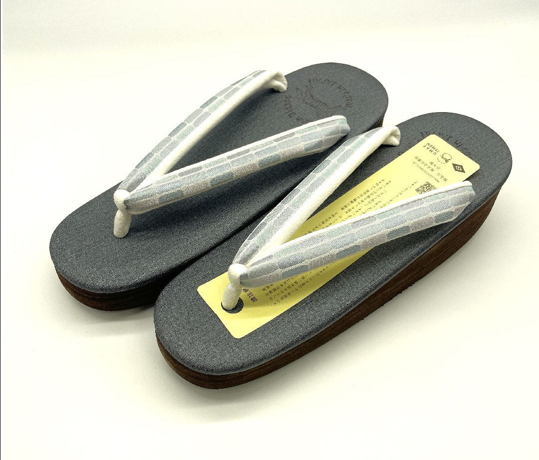 (Brand new, unused) Karen Blosso Cafe Sandals, Size L, Gray, NEW Rank, 1122000381422