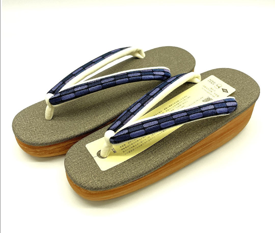 (Brand new, unused) Karen Blosso Cafe Sandals, Size L, Gray, NEW Rank, 1122000711422