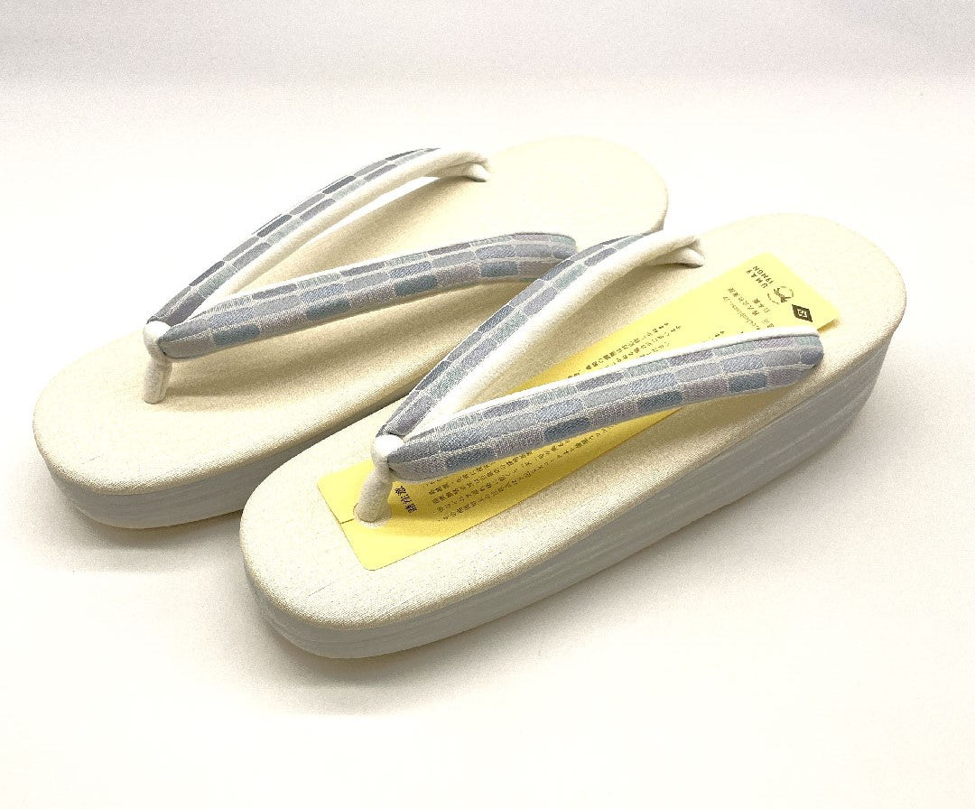 （新品未使用品）カレンブロッソ カフェ草履 Lサイズ 白系 NEWランク 1122000881411