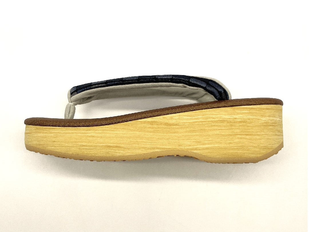 （新品未使用品）カレンブロッソ カフェ草履 Mサイズ 茶系 NEWランク 1122000591314