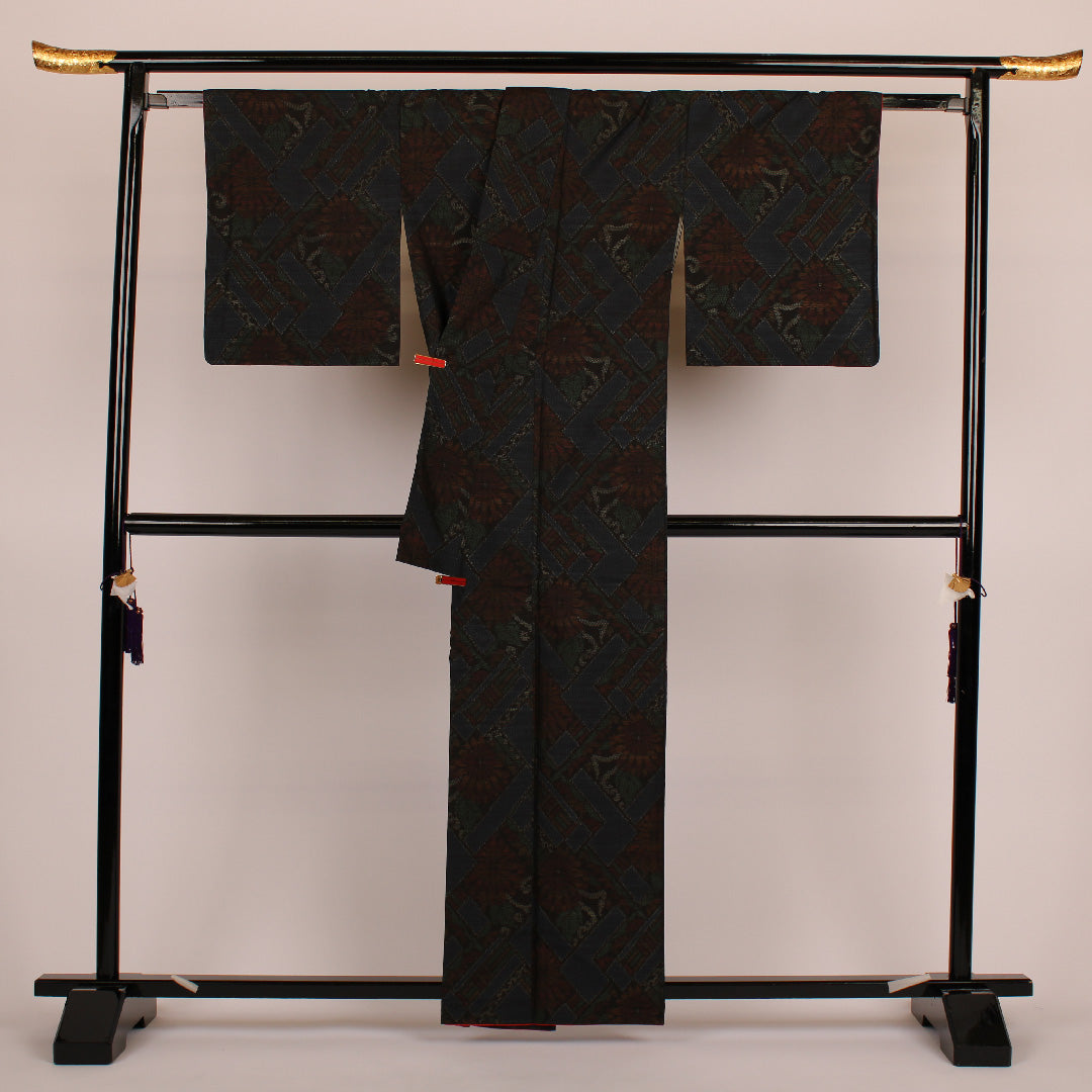 Oshima Tsumugi, Length 161.5cm, Sleeve length 65cm, Split pattern, Pure silk, Excellent condition, Awase, Navy blue, 1116000323318