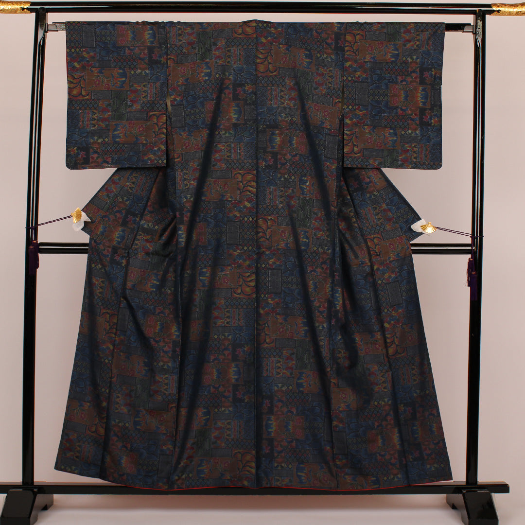 Oshima Tsumugi, Length 158cm, Sleeve length 64.5cm, Original layout, Pure silk, Excellent condition, Awase, Navy blue, 1116000183318